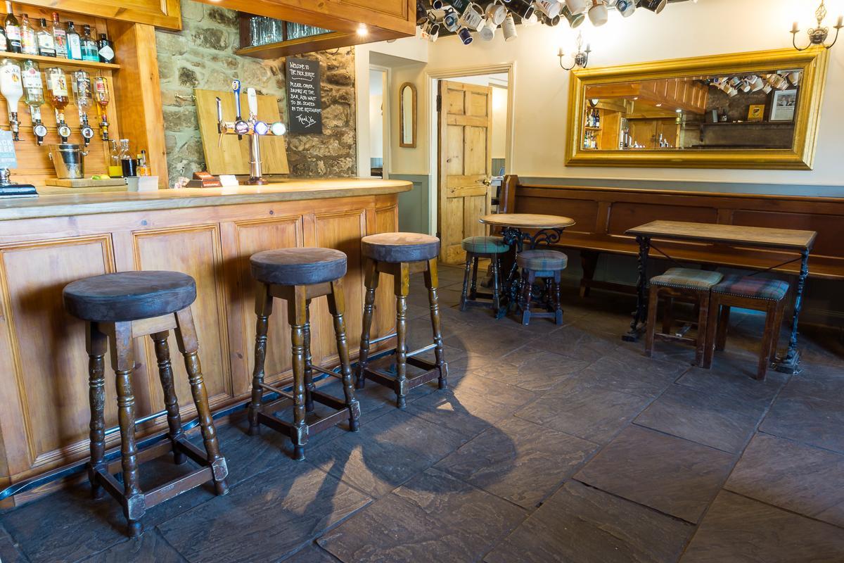 The Pack Horse Inn Chathill Bagian luar foto