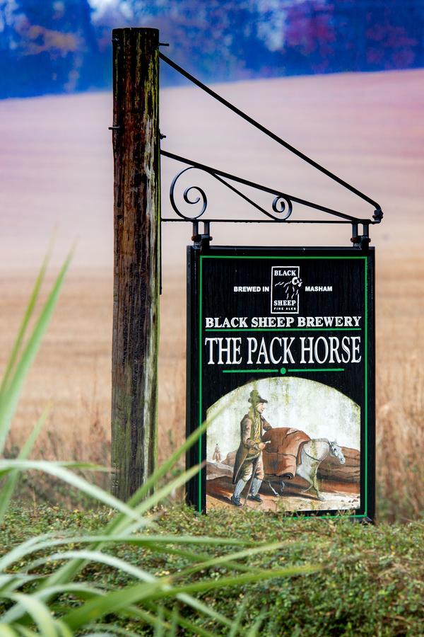 The Pack Horse Inn Chathill Bagian luar foto
