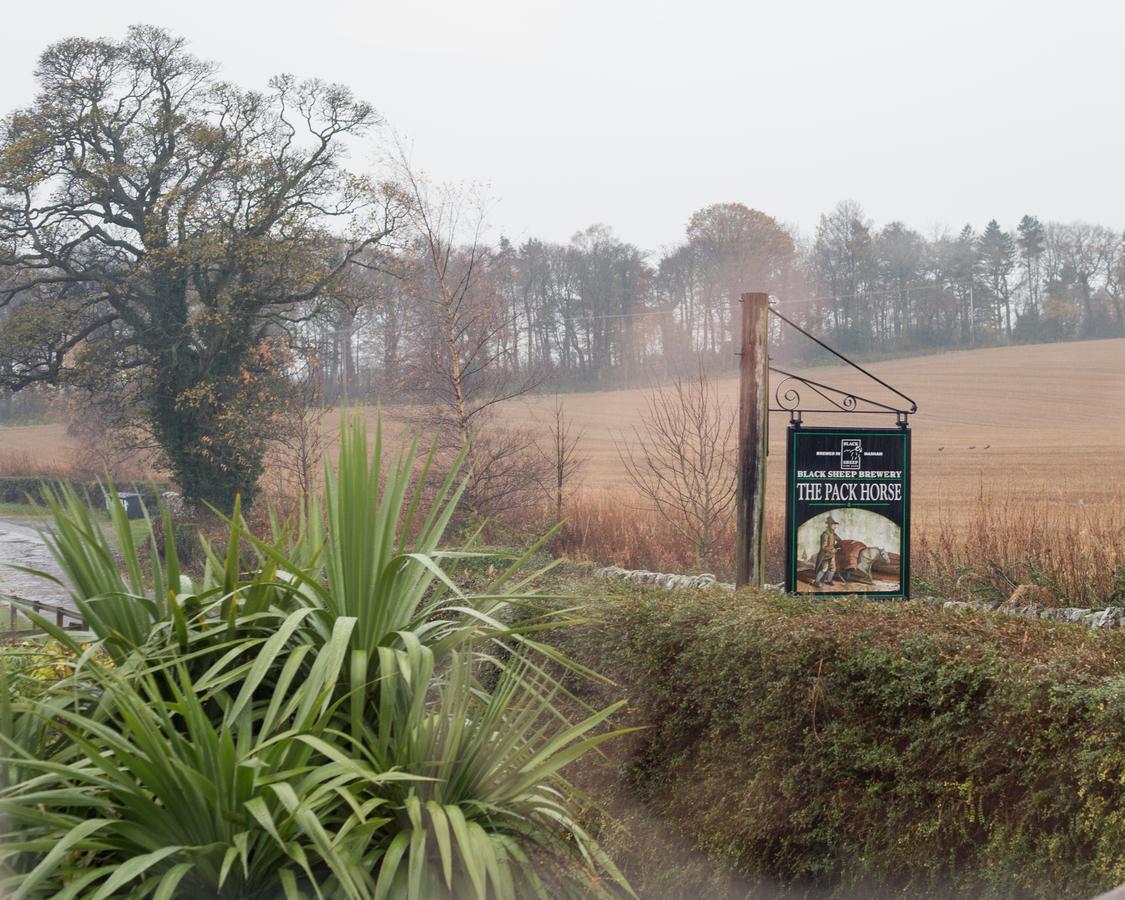 The Pack Horse Inn Chathill Bagian luar foto